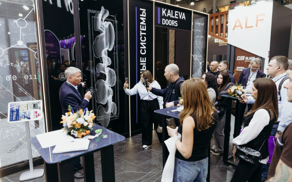 На стендах Corpsun и Kaleva состоялся бизнес-завтрак для дизайнеров интерьеров и архитекторов