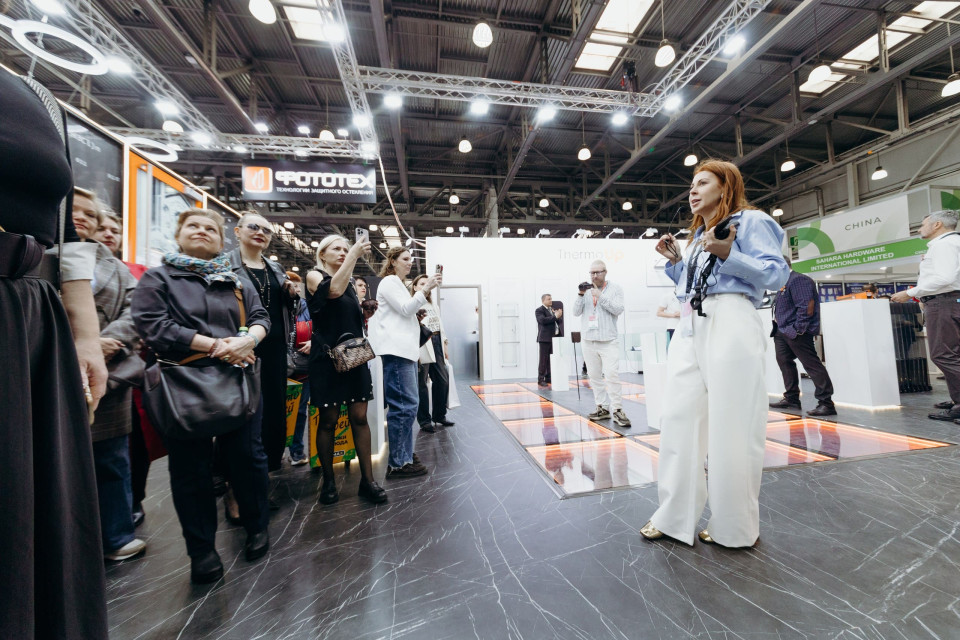 На стендах Corpsun и Kaleva состоялся бизнес-завтрак для дизайнеров интерьеров и архитекторов